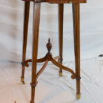 Quality Antique Style Wood Side Table With Tray Top