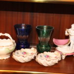 6 Small Porcelain Pieces