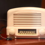 Vintage Wards Ivory Airline Radio, Model 74BR-1502B