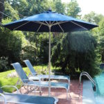 Set Of 4 Outdoor Adjustable Lounge Chairs With 2 Side Tables And Umbrella